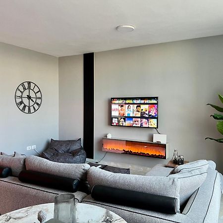 Lift @Vollga With Bbq And Patio Apartment Durres Exterior photo