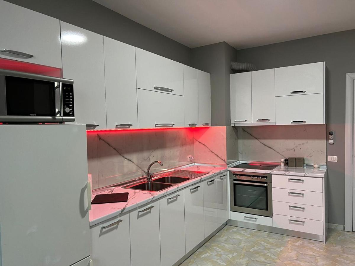 Lift @Vollga With Bbq And Patio Apartment Durres Exterior photo